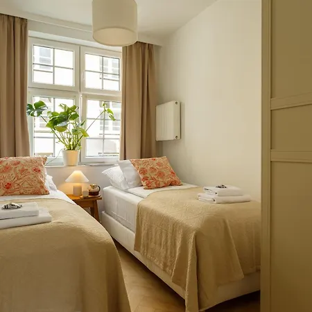 The Bell Tower Park Apartman