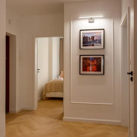 The Bell Tower Park Apartman